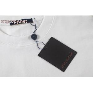 人気新作 男女兼用 最安値スーパー コピー 安心 LOUIS VUITTON半袖Tシャツ