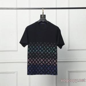 大人の雰囲気たっぷり 新色入荷 ファッショニスタ愛用コピー 商品 ブランドLOUIS VUITTON半袖Tシャツ