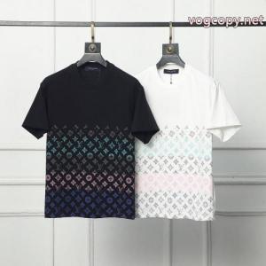 大人の雰囲気たっぷり 新色入荷 ファッショニスタ愛用コピー 商品 ブランドLOUIS VUITTON半袖Tシャツ