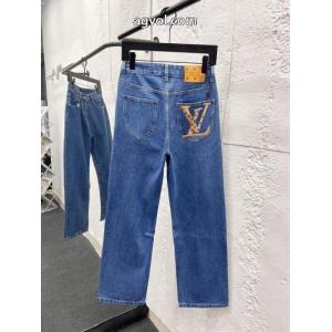 ジーンズLOUIS VUITTONコピー 品 ブランド限定デザイン 落ち着いた感覚 圧倒的人気新着