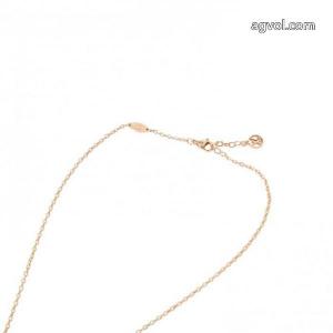 定番人気のカラー シンプルで合わせやすい 高級感演出ネックレスコピー 商品 通販LOUIS VUITTON