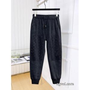 人気掲載 新着入荷 大絶賛の履き心地!LOUIS VUITTON偽 ブランド 購入スラックス