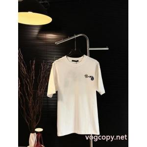 高級素材 秀逸アイテム 人気が再燃！LOUIS VUITTONコピー ブランド 通販 安心半袖Tシャツ