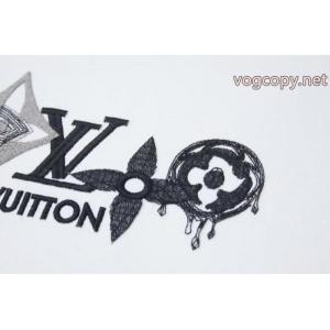 偽物 ブランド新作で希少 清潔感のある肌見せ セレブ愛用　26新作LOUIS VUITTON半袖Tシャツ