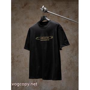 ブランド 激安著名人も愛用した 2026年用 新作人気LOUIS VUITTON半袖Tシャツ
