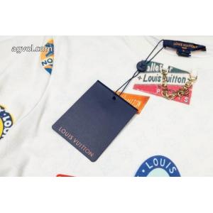 半袖TシャツLOUIS VUITTONブランド コピー s 級2026トレンド 流行の注目ブランド 独特なデザイン
