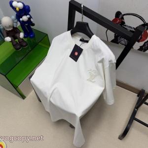 ブランド コピー s 級半袖Tシャツブランドスタイルが継続的に人気 2026夏到来新作 新作追加LOUIS VUITTON