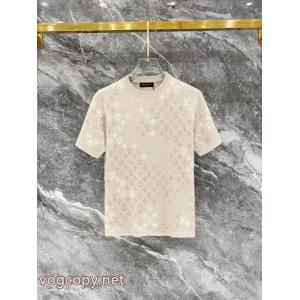 LOUIS VUITTON人気急上昇 正規品保証262026 ラグジュアリーな雰囲気半袖Tシャツコピー ブランド 通販 安心