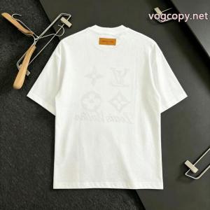 半袖Tシャツブランド コピーLOUIS VUITTON2026限定 超レア 格好良すぎる 魅力的