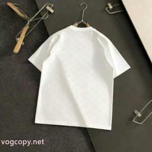 定番品 風合いが出る 大満足LOUIS VUITTON半袖Tシャツブランド 偽物 激安