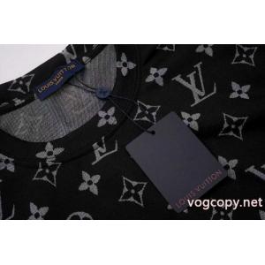定番品 風合いが出る 大満足LOUIS VUITTON半袖Tシャツブランド 偽物 激安