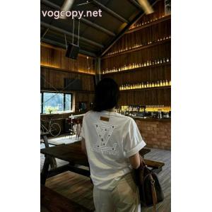 激安 ブランド半袖TシャツLOUIS VUITTON着心地抜群 天然着色 2026人気新作