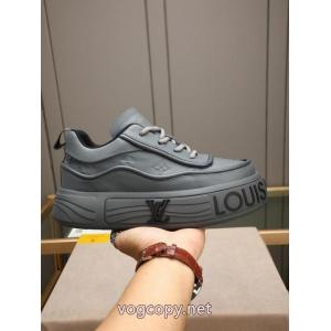 LOUIS VUITTONスニーカーブランド コピー 激安独特な 綺麗な 最前線2026