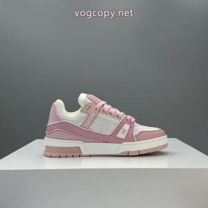 ブランド 偽物 通販唯一無二の存在 超激レア人気新作 気兼ねなく使える スニーカーLOUIS VUITTON.