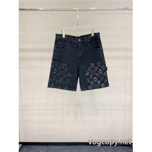 ジーンズブランド コピールイ ヴィトン春季超人気アイテム 高評価の人気品  独特の存在感.