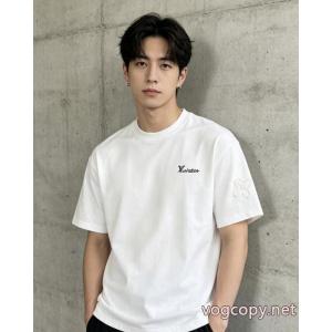 偽物 ブランド品質保証高品質 無機質さが魅力 先取り半袖TシャツLOUIS VUITTON