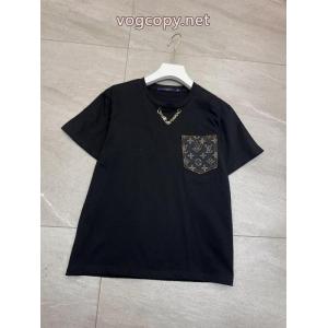 ブランドコピー半袖TシャツLOUIS VUITTON今年流行りの新作アイテム 存在感が高い 即日対応