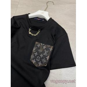 ブランドコピー半袖TシャツLOUIS VUITTON今年流行りの新作アイテム 存在感が高い 即日対応