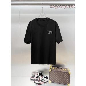 偽物 ブランド 販売限定特大セール 着心地よい 新作夏の優秀アイテム半袖TシャツLOUIS VUITTON