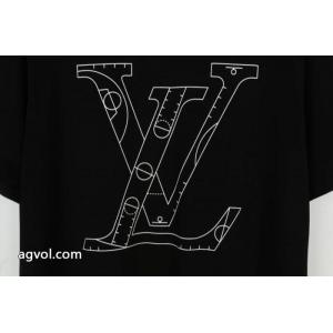 優等品 本日限定安い 新色登場LOUIS VUITTON半袖Tシャツ激安 通販 専門店