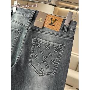 ブランド コピー s 級ジーンズ個性的なモデル セールで入手! 日本未入荷PRADA