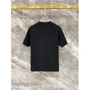 半袖Tシャツコピー 品 ブランドLOUIS VUITTONドレスアップ効果も抜群 2026のトレンドアイテム 素敵 