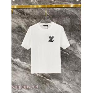 半袖Tシャツコピー 品 ブランドLOUIS VUITTONドレスアップ効果も抜群 2026のトレンドアイテム 素敵 