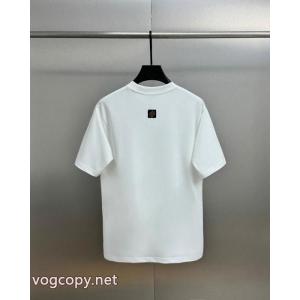 コピー 通販半袖Tシャツナチュラル 今からの季節にピッタリ！  有名人の愛用品LOUIS VUITTON