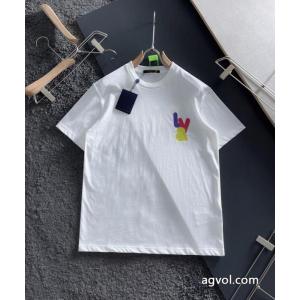 LOUIS VUITTON個性派 2026人気新色が登場 使い勝手のよさが魅力半袖Tシャツブランド フェイク