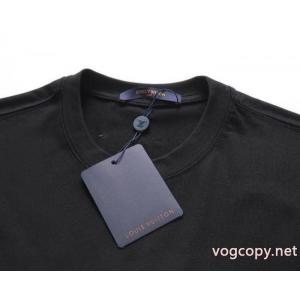 コピー ブランド 優良LOUIS VUITTON潮流 先行販売 個性的な素材感も魅力半袖Tシャツ