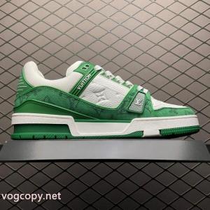 LOUIS VUITTONスーパー コピー 通販 優良スニーカーサイズ感いいの 超人気美品 完売確実..