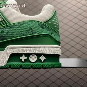 LOUIS VUITTONスーパー コピー 通販 優良スニーカーサイズ感いいの 超人気美品 完売確実..