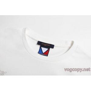 LOUIS VUITTON半袖Tシャツ数量限定 高い人気アイテム 春季新作品偽物 ブランド ショップ