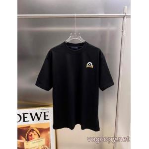 完売目前 北欧ブランド 大人の個性を。 ブランド コピー  LOUIS VUITTON半袖Tシャツ