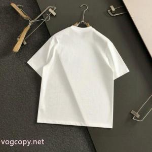 ブランド掲載商品 高級感ある 絶大な人気を誇るアイテムおすすめLOUIS VUITTONブランド スーパー コピー 店舗t恤.