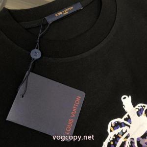 ブランド コピー 着払い半袖Tシャツ最新とても可愛い リラックススタイルが実現 柔らかい色調LOUIS VUITTON