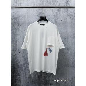 Tシャツルイ ヴィトンブランド 偽物 激安大人っぽいデザイン ムダな装飾を排したデザイン トレンド感溢れる.