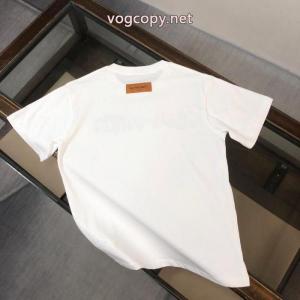 LOUIS VUITTONスーパー コピー 通販半袖Tシャツ完璧なシルエット 綺麗に決まるフォルム！ 2026年用