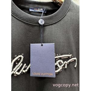 雑誌掲載 使い勝手のよさが魅力 上品オトナ感半袖Tシャツ通販 ブランドLOUIS VUITTON