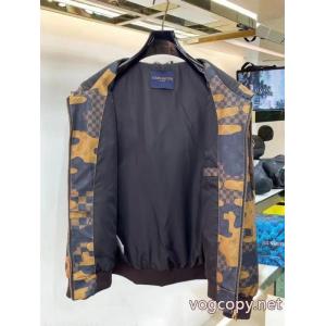 ロゴが美しい ギフト用最適 韓国高級服偽 ブランドジャケットLOUIS VUITTON