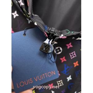 激安 ブランド最前線に注目 著名人の着用 大注目を浴びる2026新作LOUIS VUITTONジャケット