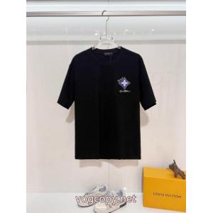 コピー 商品 通販LOUIS VUITTON半袖Tシャツ大好評アイテム 注目する憧れブランドの新作 セール価格でお得