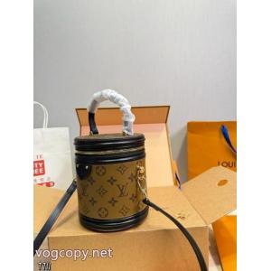 大人気国内発送 プチプラ大活躍アイテム 完売寸前バッグLOUIS VUITTONコピー 商品 通販