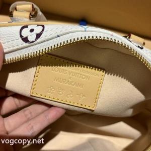LOUIS VUITTONスーパー コピー 安心 サイトバッグセレブも多数愛用 人気の商品 透け感良さ..