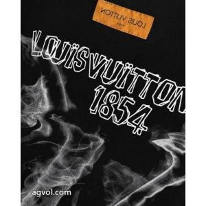 LOUIS VUITTONブランド コピー 優良流行の最前線 高級感の漂う逸品 店舗完売品半袖Tシャツ
