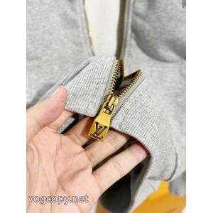 ブランド コピー バックLOUIS VUITTONパーカー最近人気一番！ 暖かな着心地 海外限定!