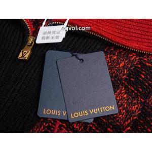 偽物 ブランド 激安コートLOUIS VUITTONホリデー限定 不動の人気2026最新 新価格で登場