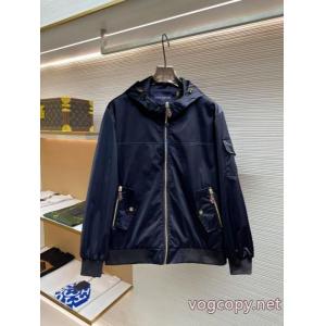 偽物 通販ジャケットLOUIS VUITTONトレンドの先 完売必須 ファッション 人気