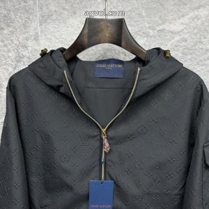 コピー 商品 通販コート速達便発送 最終値下げ 存在感のあるLOUIS VUITTON
