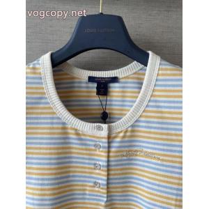 Tシャツブランド コピー 通販LOUIS VUITTON目を引く1着 大好評アイテム 海外モデル.
